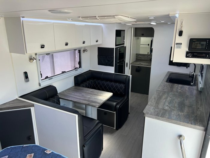 2021 Design RV Crx Semi Off Road Van 4, 19'8''