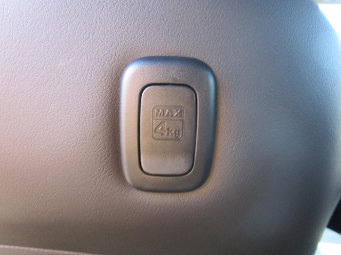 2025 Isuzu MU-X LS-T