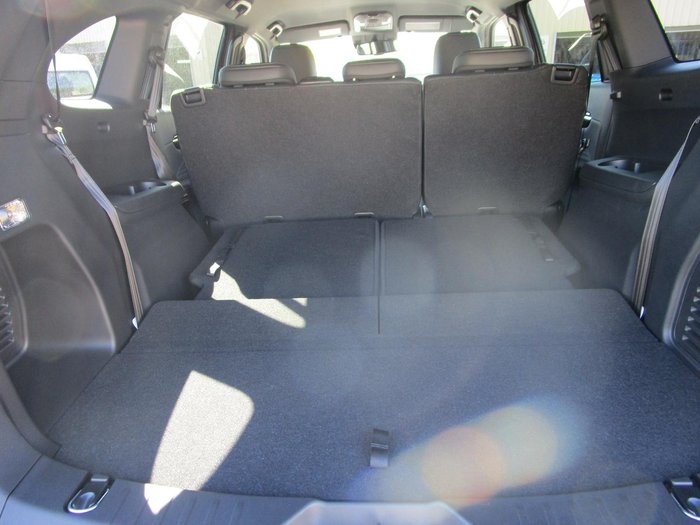 2025 Isuzu MU-X LS-T