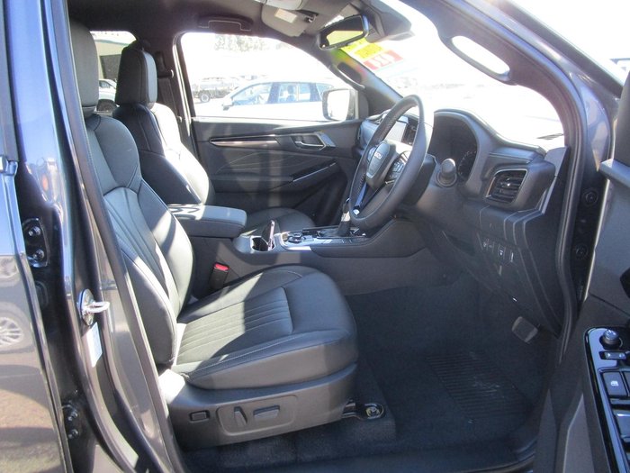 2025 Isuzu MU-X LS-T