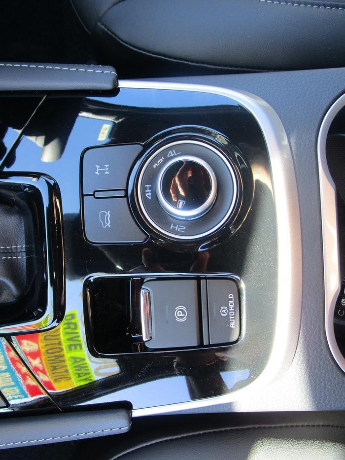 2025 Isuzu MU-X LS-T