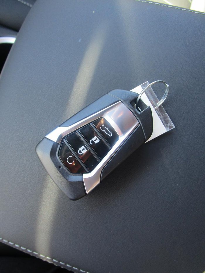 2025 Isuzu MU-X LS-T