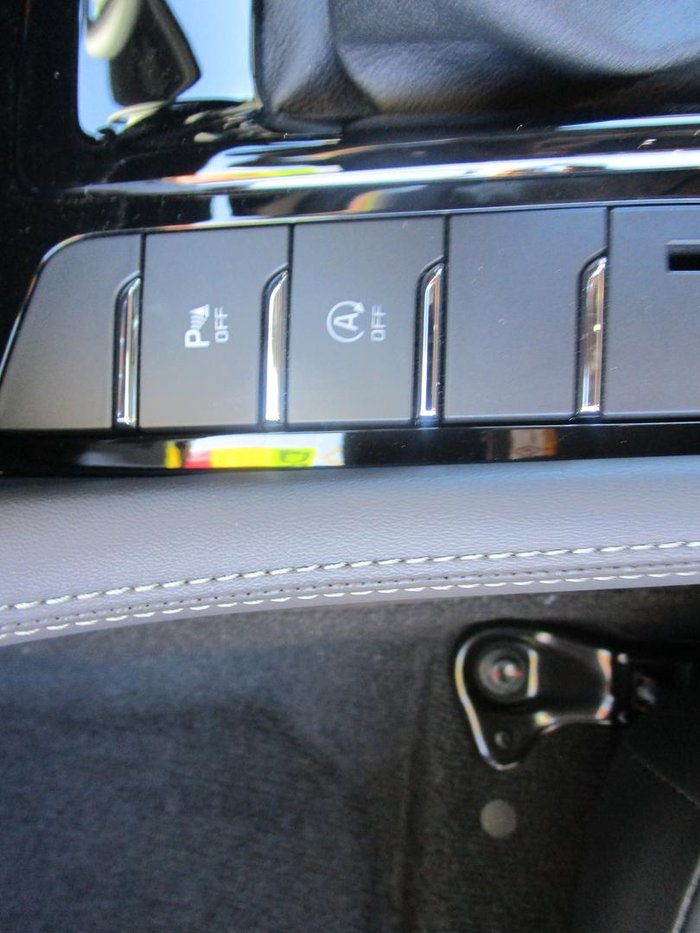 2025 Isuzu MU-X LS-T