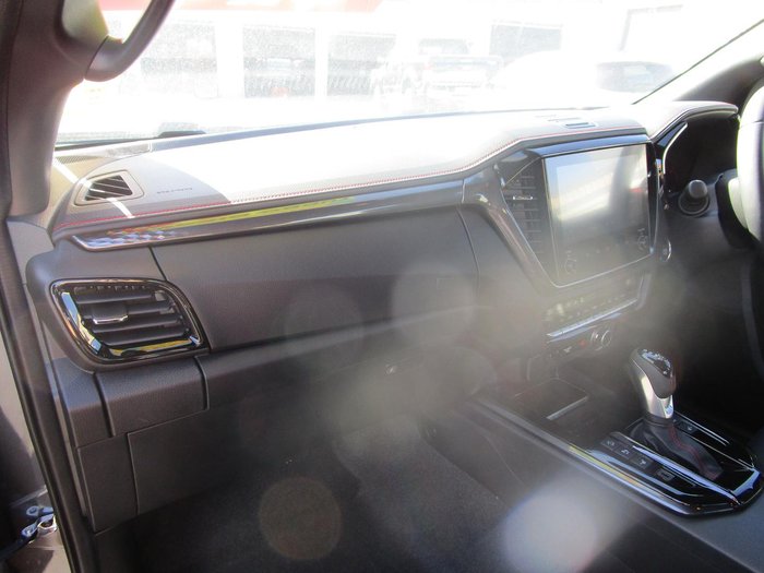 2025 Isuzu D-MAX X-TERRAIN