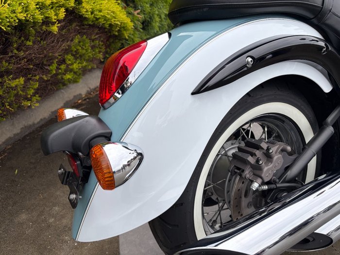 2020 Kawasaki VULCAN 900 (VN900) CLASSIC White