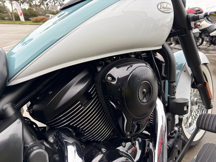 2020 Kawasaki VULCAN 900 (VN900) CLASSIC White