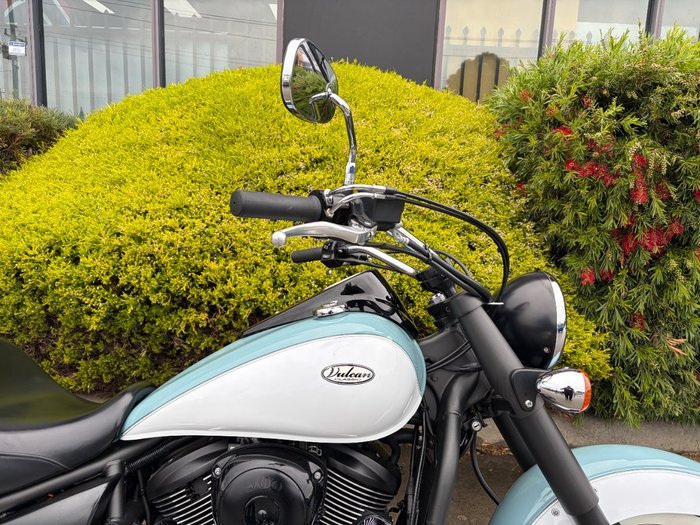 2020 Kawasaki VULCAN 900 (VN900) CLASSIC White