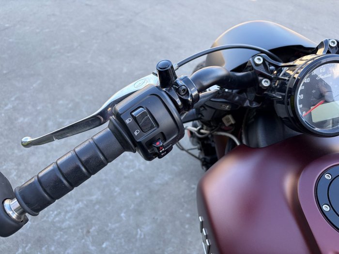 2022 Indian SCOUT BOBBER MAROON METALLIC