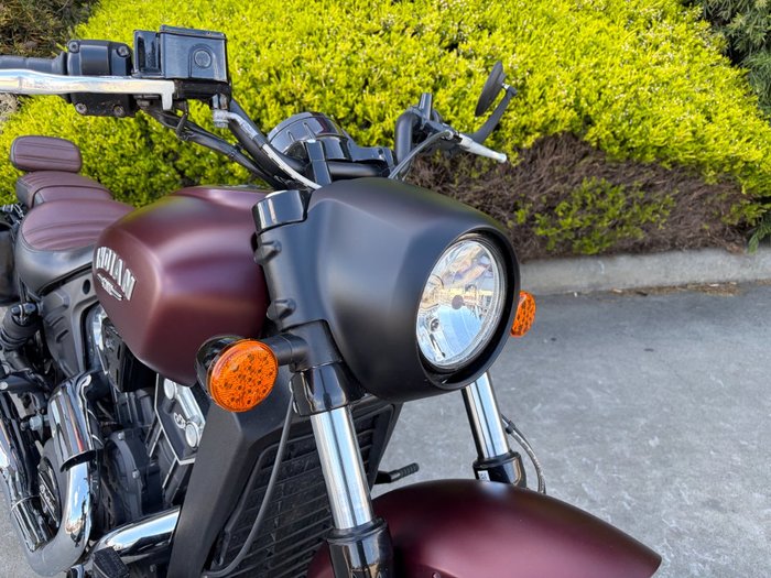 2022 Indian SCOUT BOBBER MAROON METALLIC