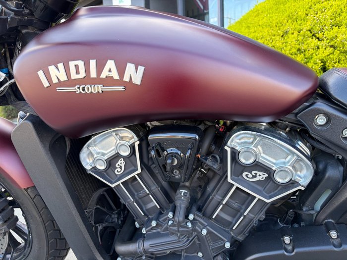 2022 Indian SCOUT BOBBER MAROON METALLIC