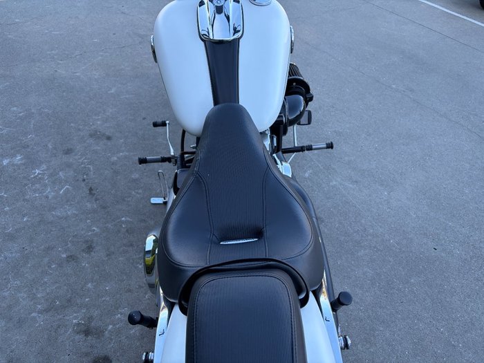 2017 HARLEY-DAVIDSON FXSB SOFTAIL BREAKOUT