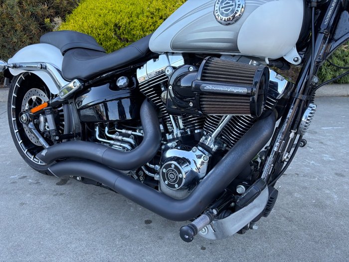 2017 HARLEY-DAVIDSON FXSB SOFTAIL BREAKOUT