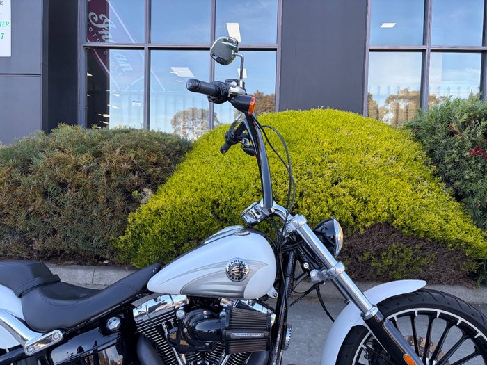 2017 HARLEY-DAVIDSON FXSB SOFTAIL BREAKOUT