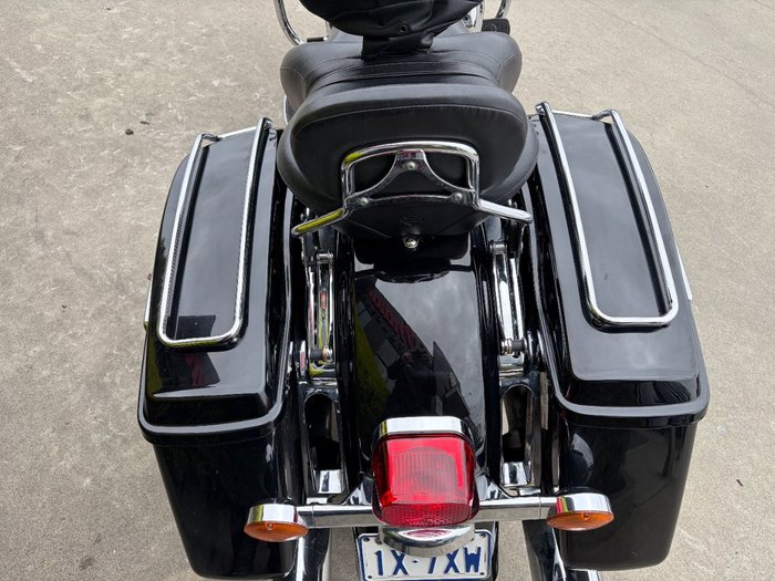 2016 HARLEY-DAVIDSON FLHR ROAD KING