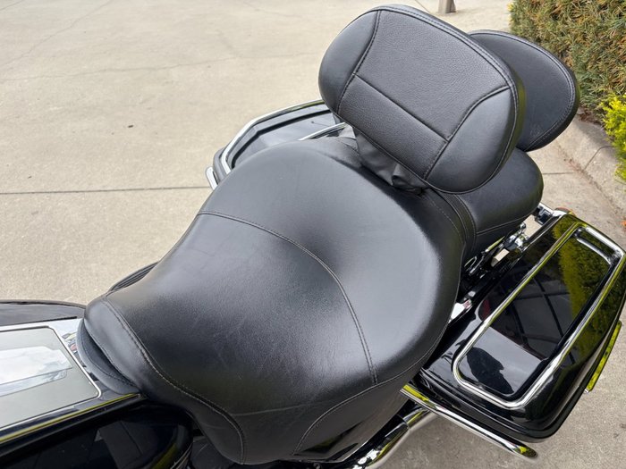 2016 HARLEY-DAVIDSON FLHR ROAD KING