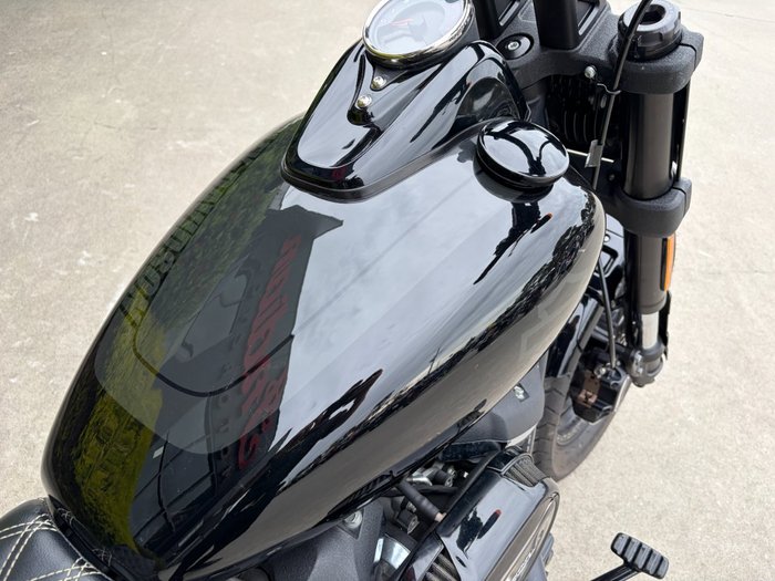 2019 HARLEY-DAVIDSON FXFBS FAT BOB (114) BLACK