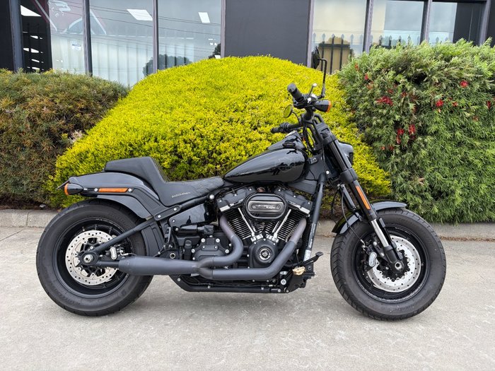 2019 HARLEY-DAVIDSON FXFBS FAT BOB (114) BLACK