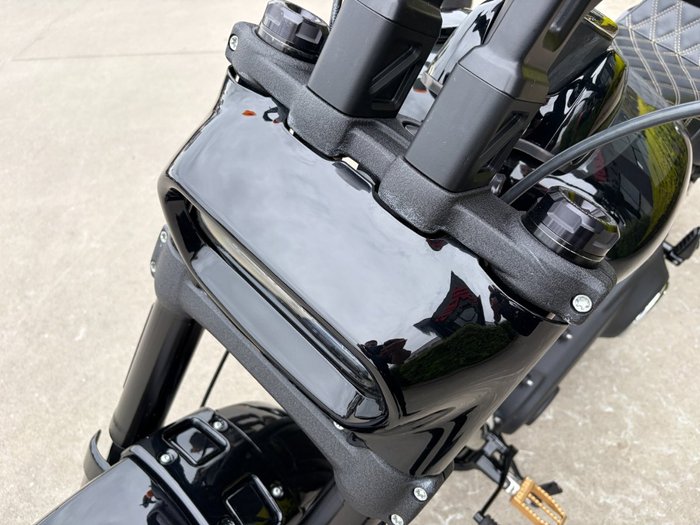 2019 HARLEY-DAVIDSON FXFBS FAT BOB (114) BLACK