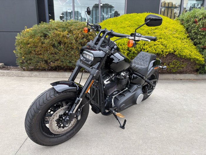 2019 HARLEY-DAVIDSON FXFBS FAT BOB (114) BLACK