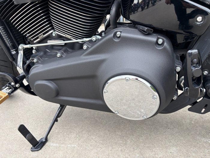 2019 HARLEY-DAVIDSON FXFBS FAT BOB (114) BLACK