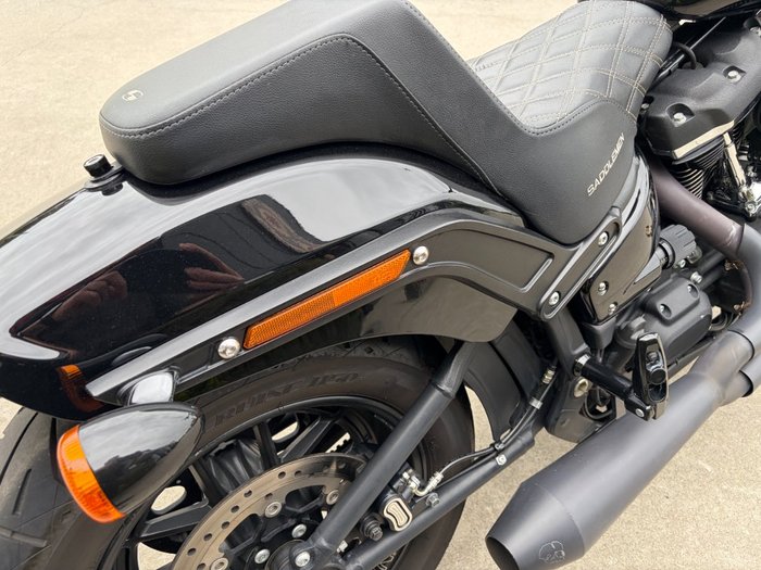 2019 HARLEY-DAVIDSON FXFBS FAT BOB (114) BLACK