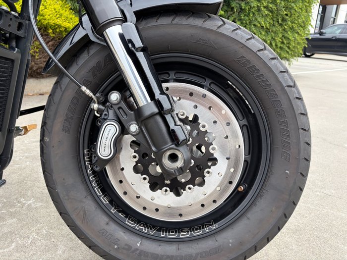 2019 HARLEY-DAVIDSON FXFBS FAT BOB (114) BLACK