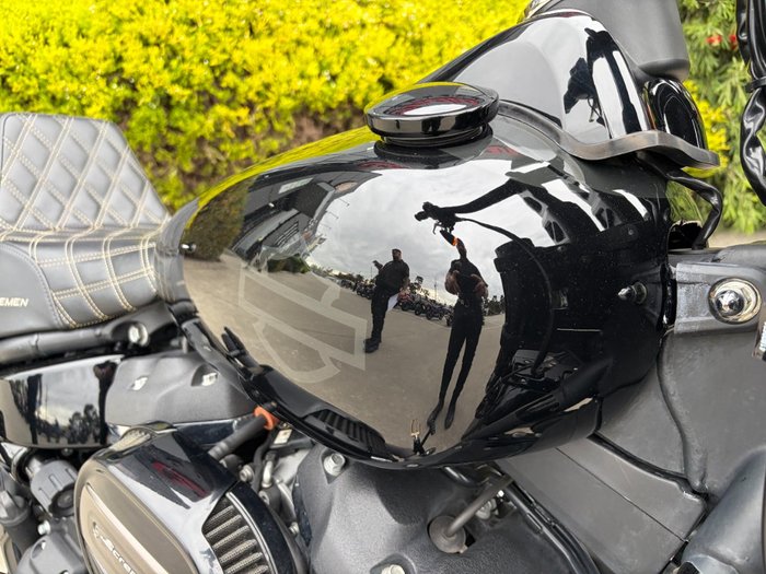 2019 HARLEY-DAVIDSON FXFBS FAT BOB (114) BLACK