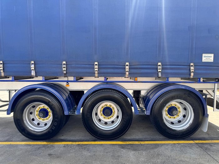 2016 Vawdrey St3 22 Pallet Straight Deck Curtain R/T