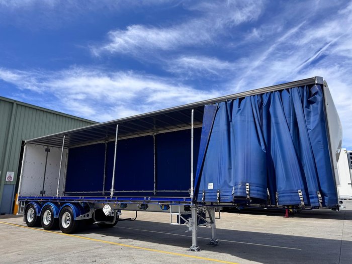 2016 Vawdrey St3 22 Pallet Straight Deck Curtain R/T