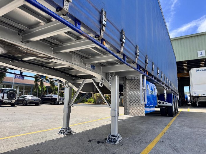 2016 Vawdrey St3 22 Pallet Straight Deck Curtain R/T