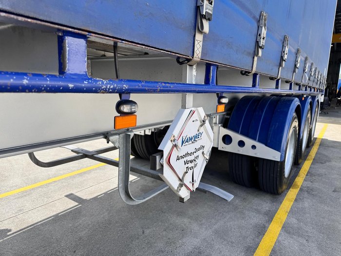 2016 Vawdrey St3 22 Pallet Straight Deck Curtain R/T