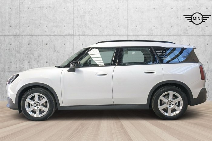 2024 MINI Countryman E Classic
