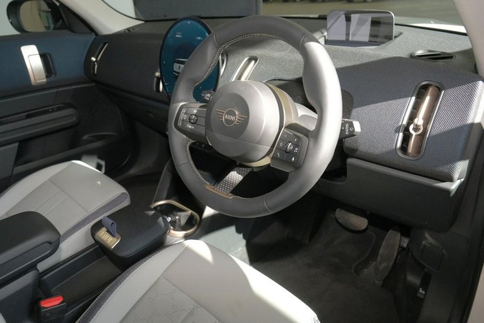 2024 MINI Countryman E Classic