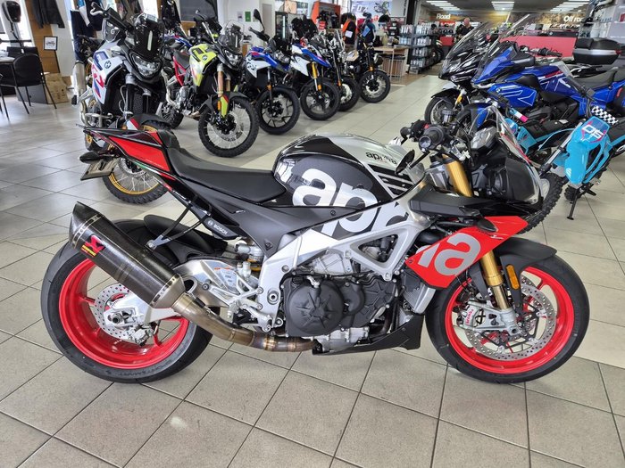 2018 Aprilia Tuono V4 1100 Factory Tuono Red