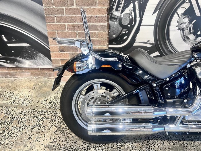 2022 Harley-Davidson Softail Standard 107 (FXST) Softail Black
