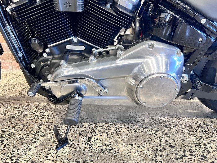 2022 Harley-Davidson Softail Standard 107 (FXST) Softail Black