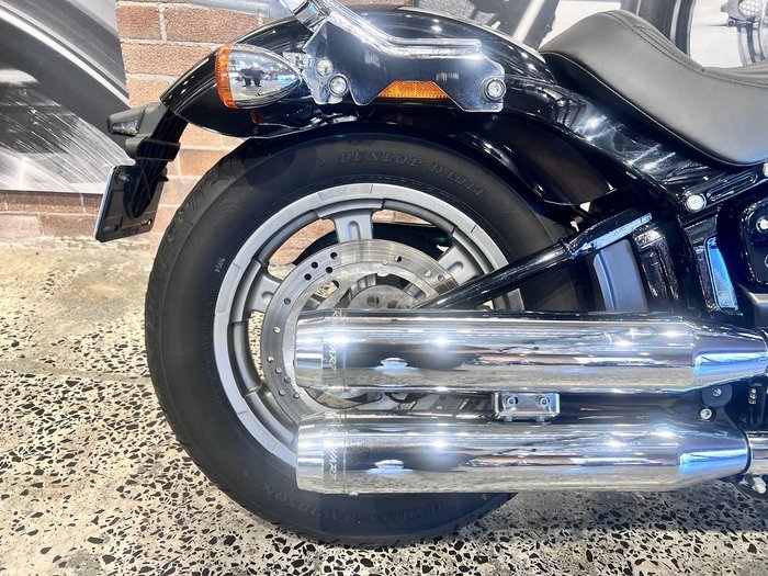 2022 Harley-Davidson Softail Standard 107 (FXST) Softail Black