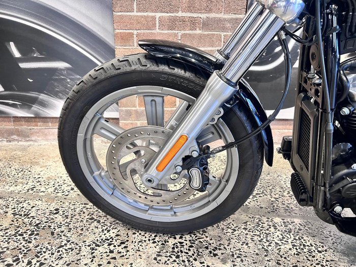 2022 Harley-Davidson Softail Standard 107 (FXST) Softail Black