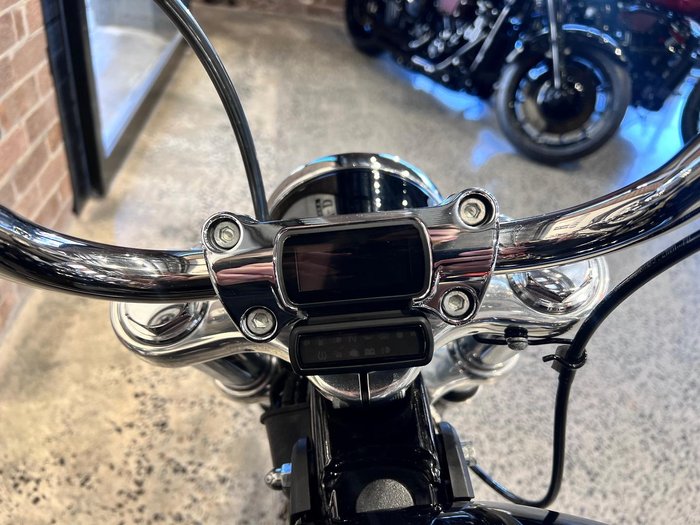 2022 Harley-Davidson Softail Standard 107 (FXST) Softail Black