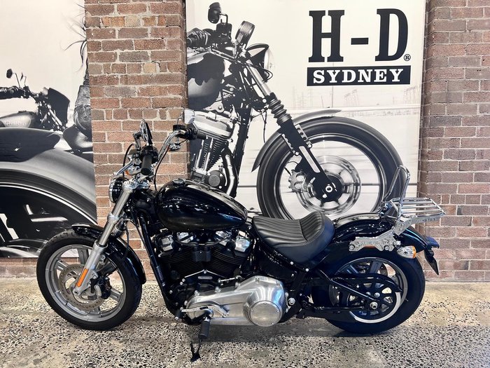 2022 Harley-Davidson Softail Standard 107 (FXST) Softail Black