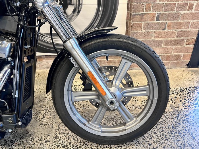2022 Harley-Davidson Softail Standard 107 (FXST) Softail Black