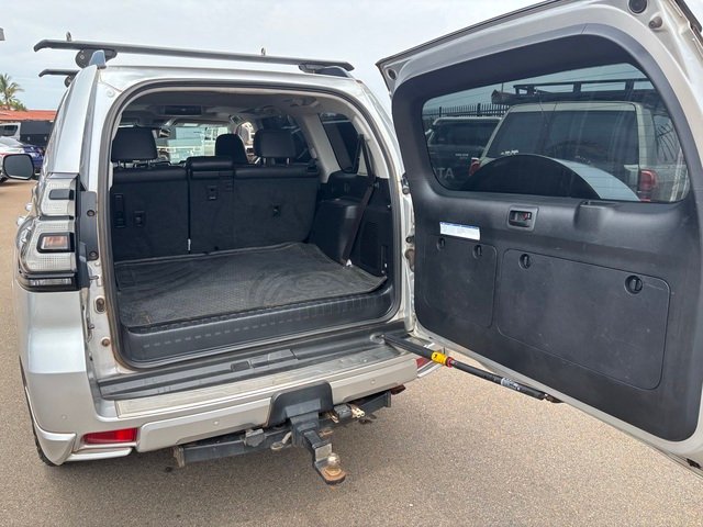 2020 Toyota Prado PRADO DSL WGN AT Kakadu 4277430 003 Silver Pearl