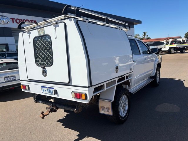 2011 Toyota Hilux HILUX 4x4 3.0L T/D D/C M/T SR5 1R61250 001 Glacier White