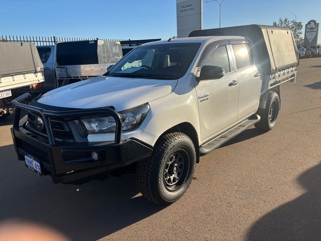 2020 Toyota Hilux HILUX 4x4 2.8L DSL D/C/C 6AT SR 2L71010 001