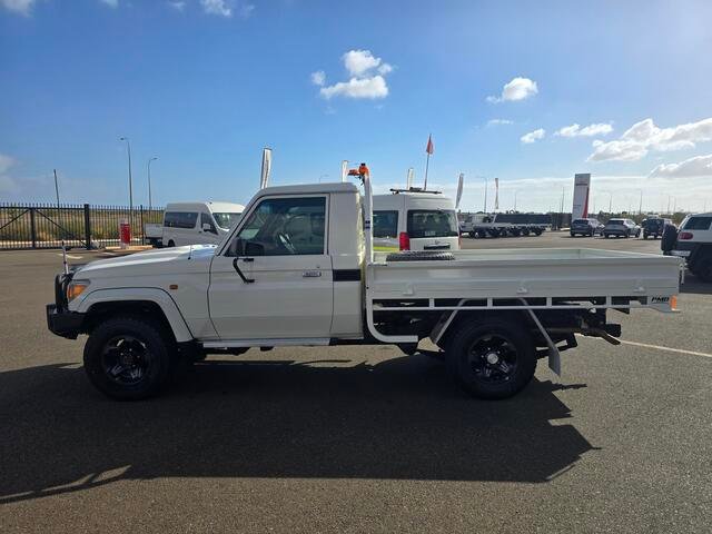 2022 Toyota Landcruiser Military LC70 T/D Single Cab Chassis GXL French Vanilla