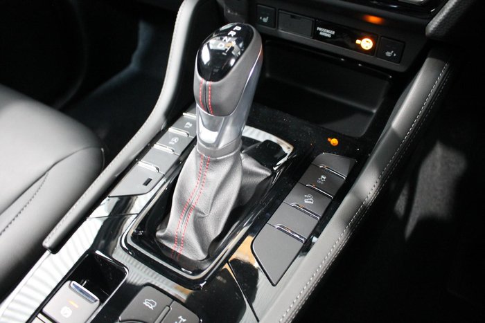 2025 Isuzu MU-X X-TERRAIN