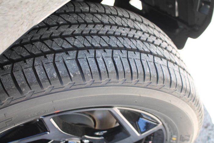 2025 Isuzu MU-X X-TERRAIN