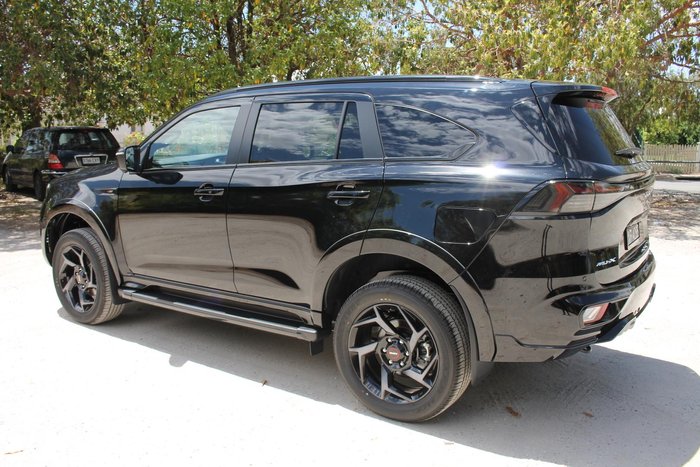 2025 Isuzu MU-X X-TERRAIN