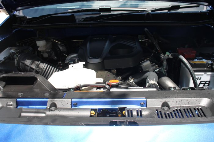 2025 Isuzu MU-X LS-T