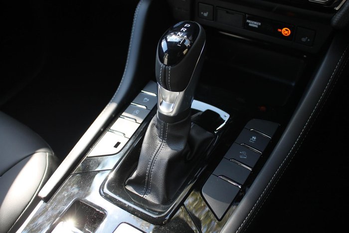 2025 Isuzu MU-X LS-T